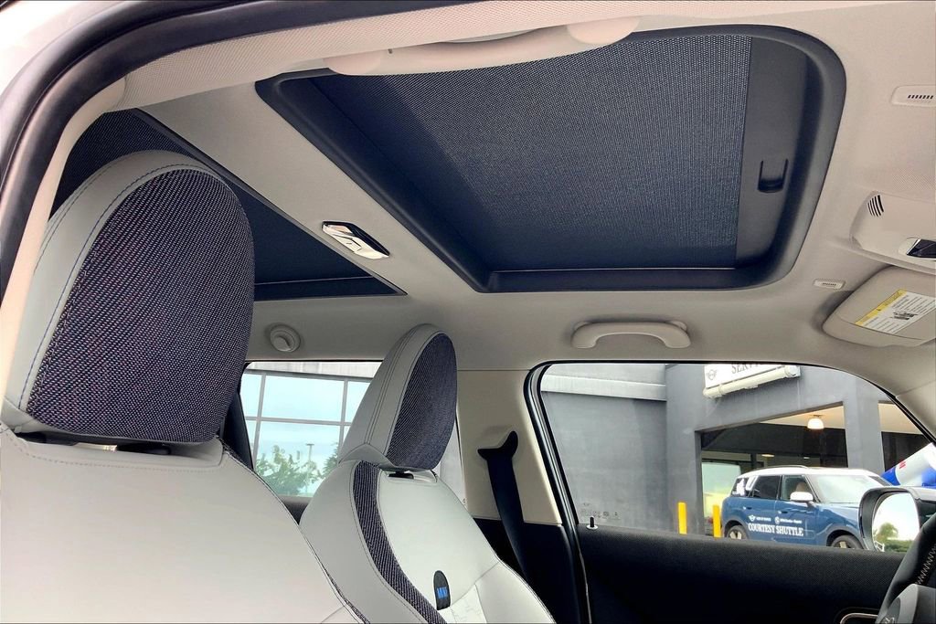 Certified 2025 MINI Cooper S image 24