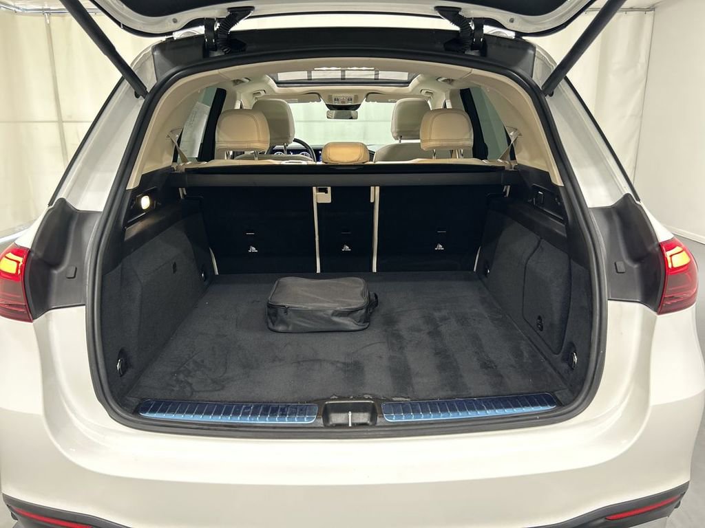 Used 2024 Mercedes-Benz GLE 450e 4MATIC image 23