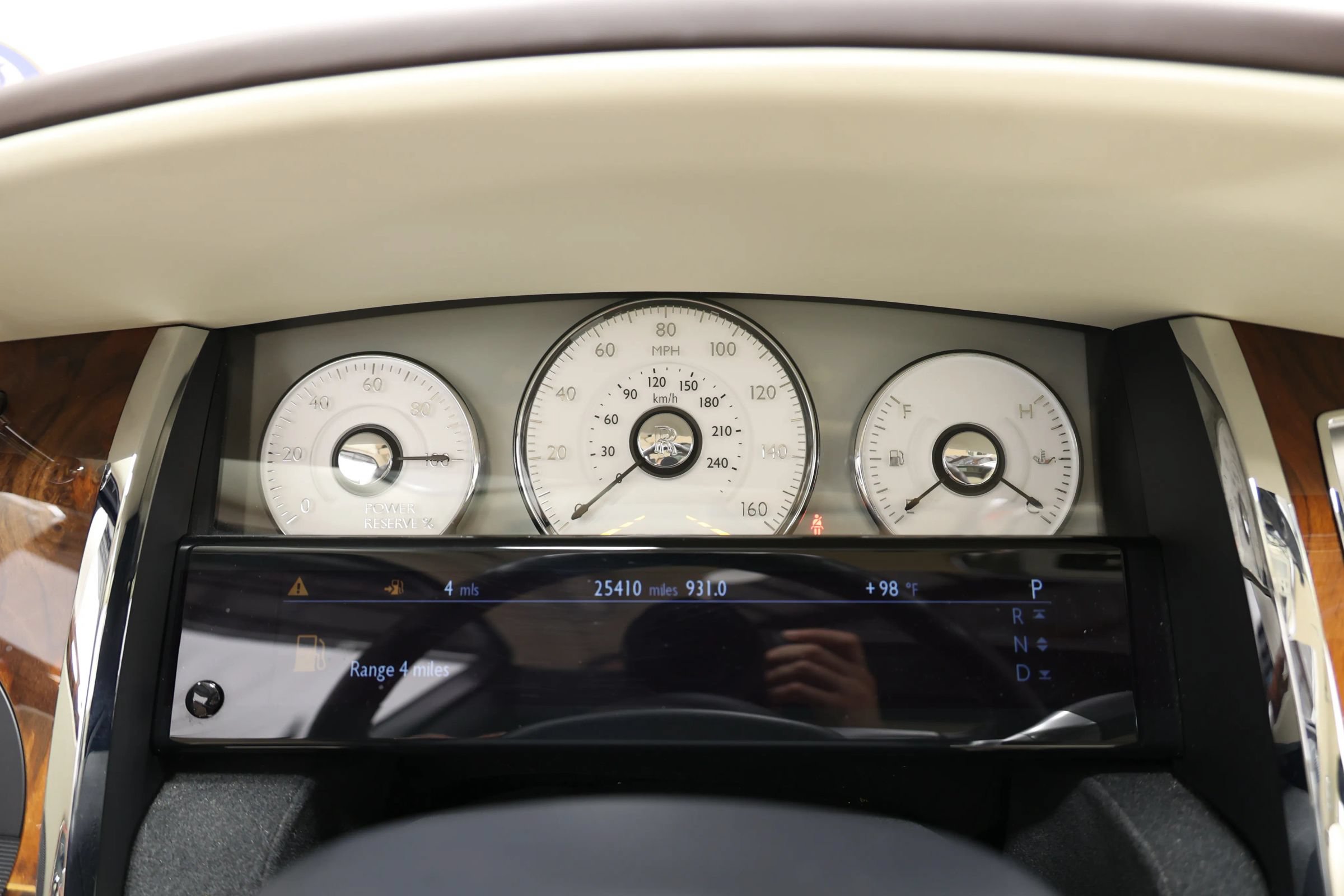 Used 2016 Rolls-Royce Ghost RWD image 30