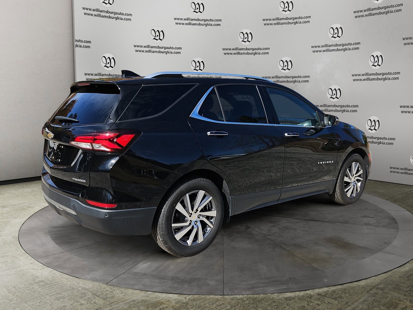 Used 2023 Chevrolet Equinox Premier image 5