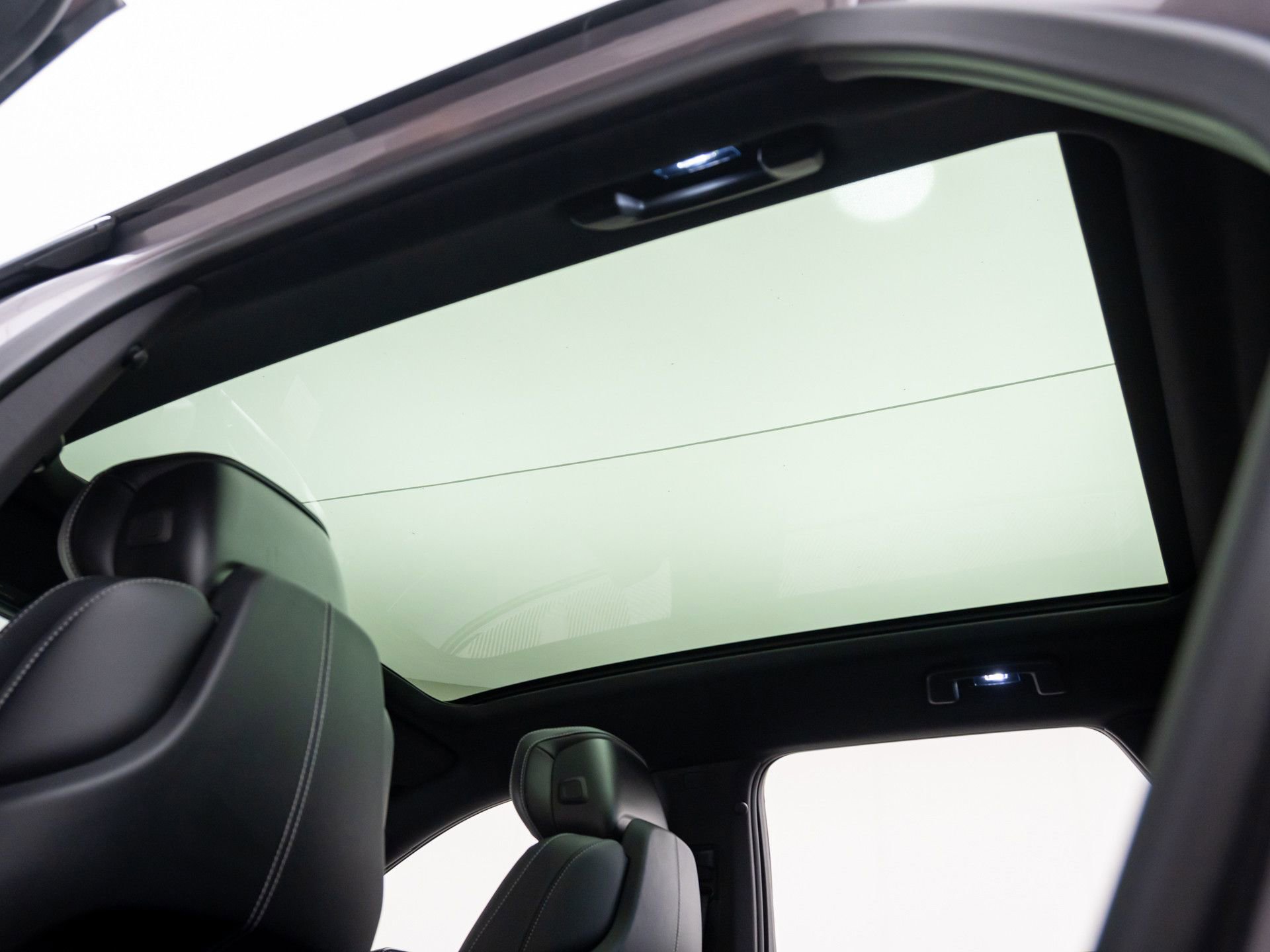 New 2026 Cadillac Lyriq Luxury image 21