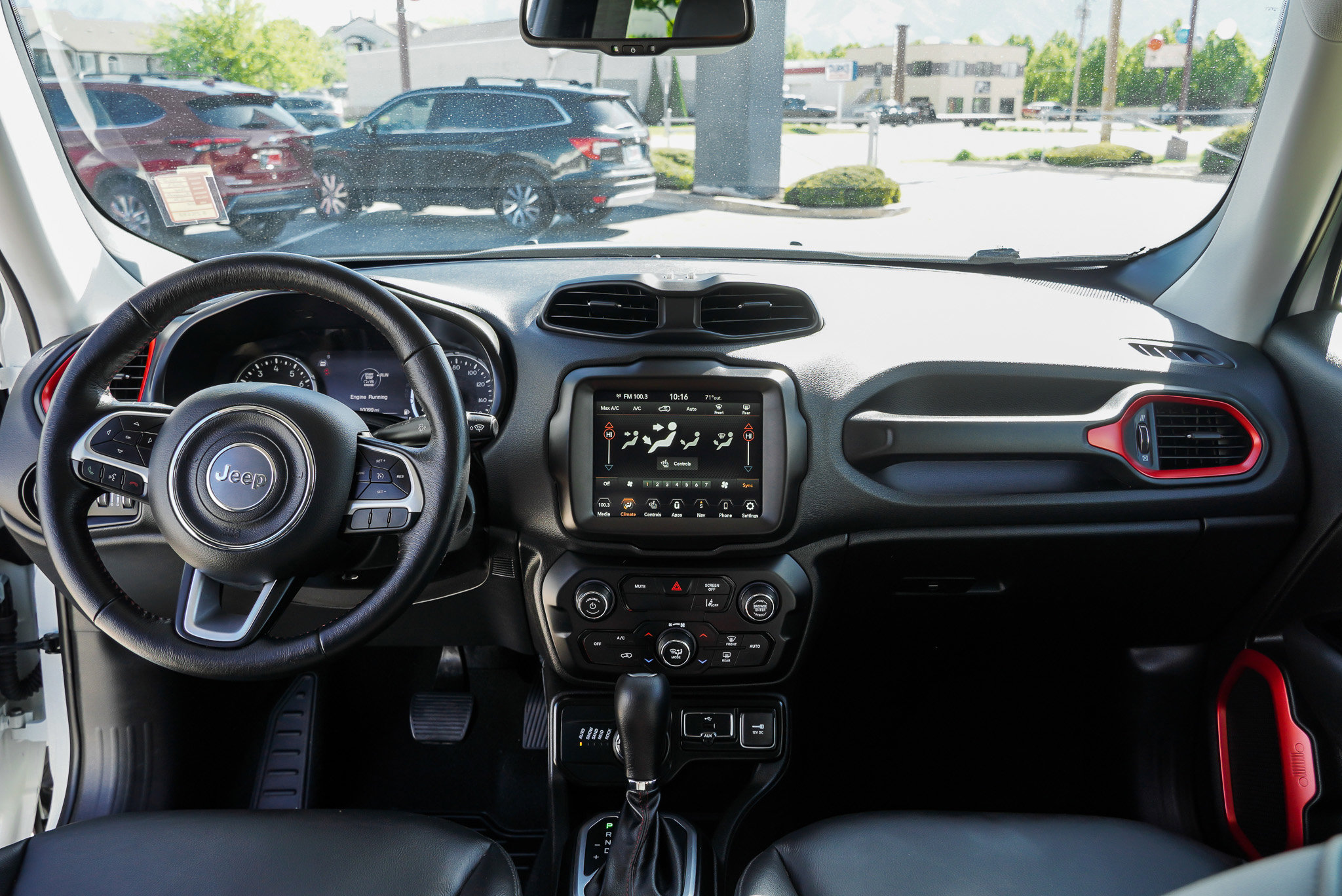 Used 2023 Jeep Renegade Trailhawk w/ Trailhawk Elite Group AWD/4WD image 30