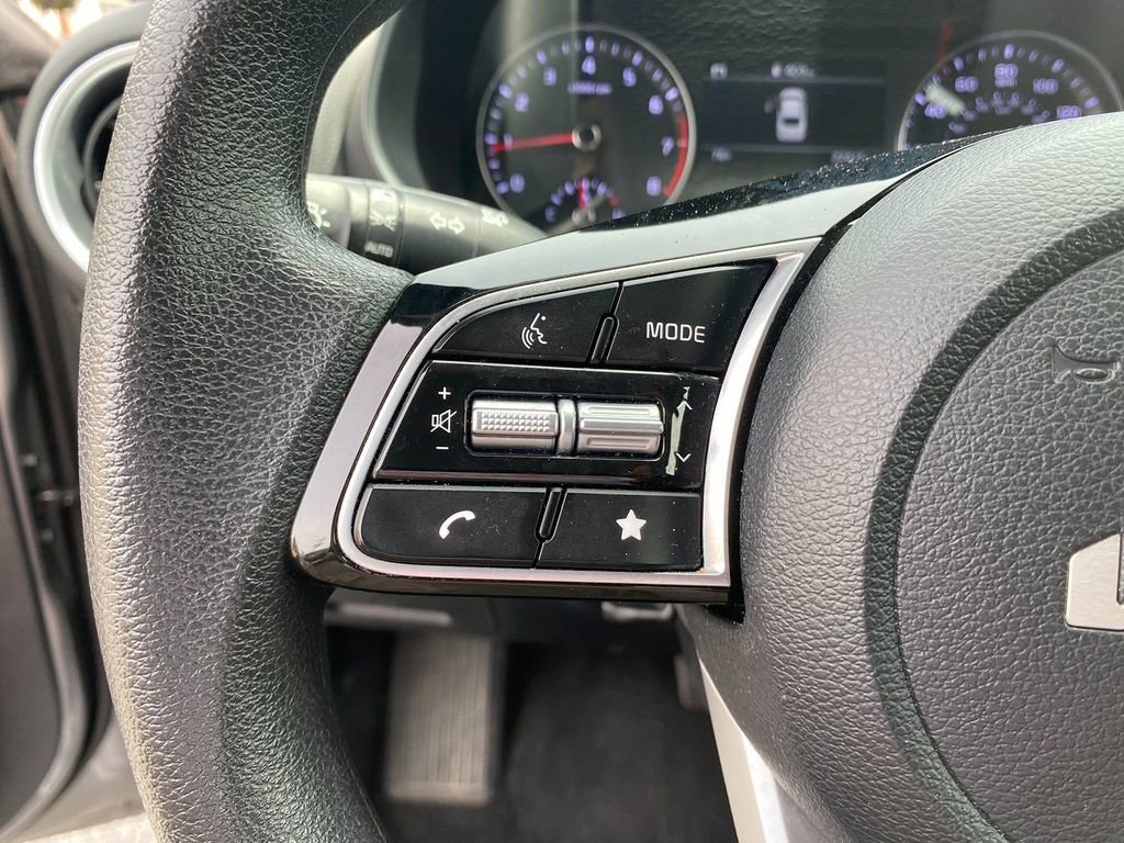 Used 2024 Kia Forte LXS image 16