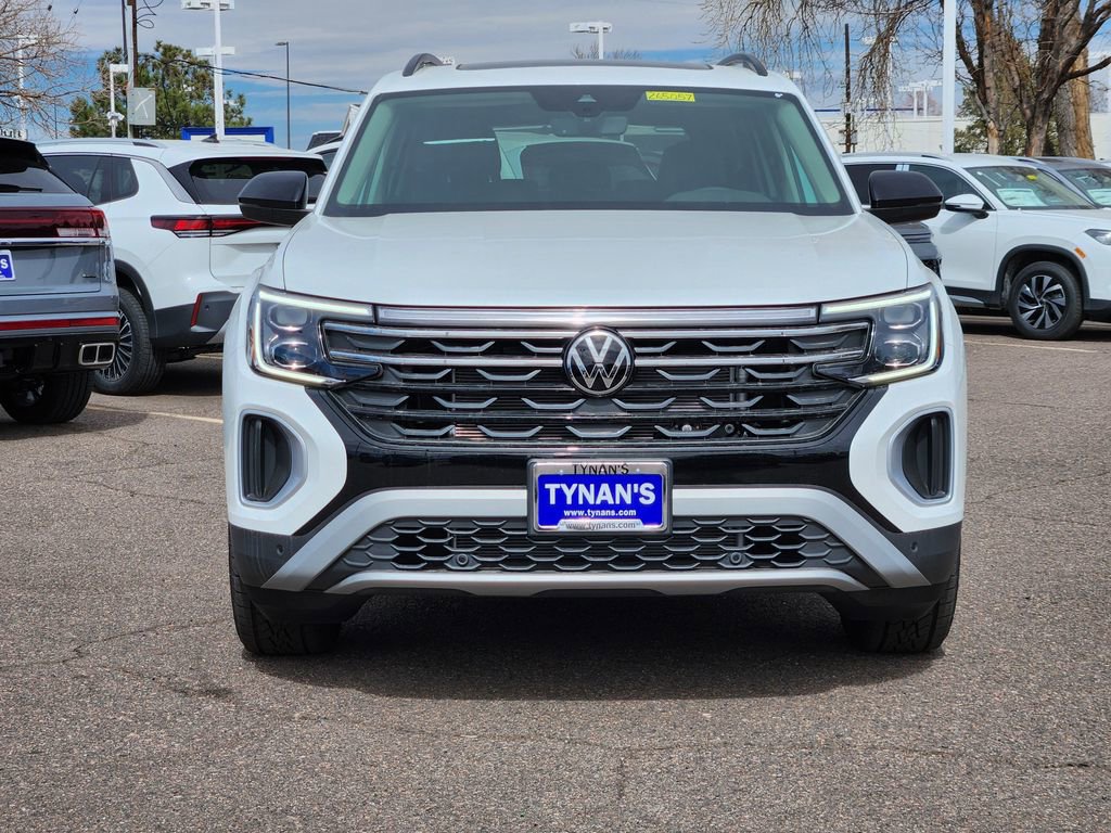 New 2026 Volkswagen Atlas Peak Edition AWD/4WD image 2