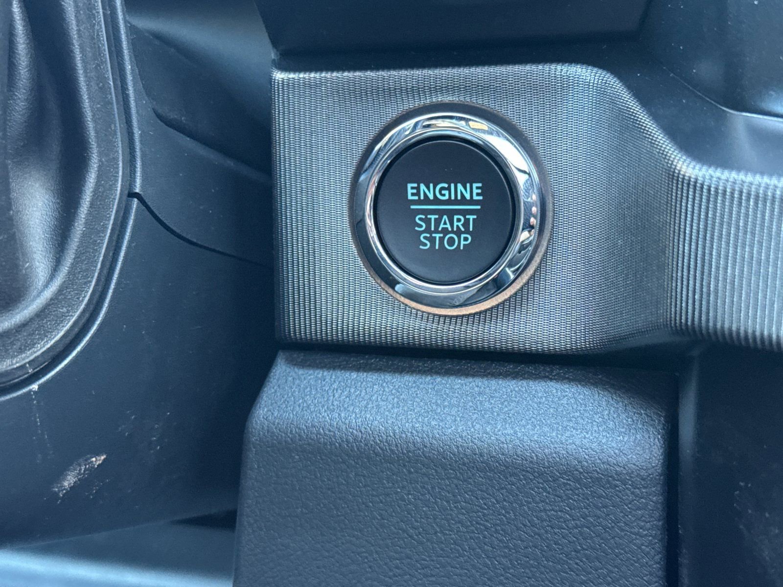 New 2026 Ford F350 Platinum w/ FX4 Off-Road Package image 25