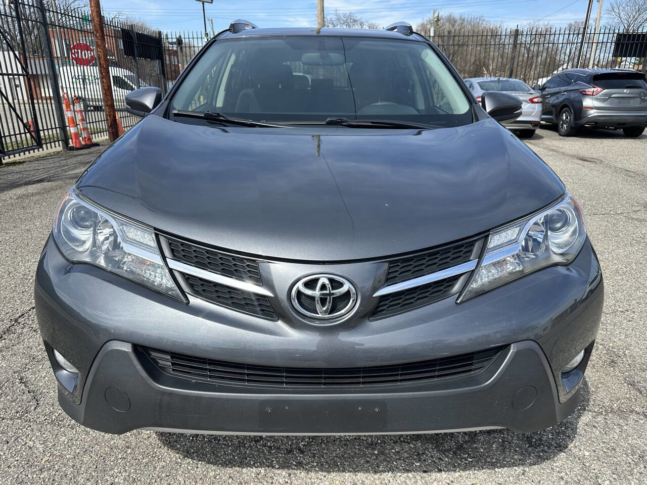 Used 2014 Toyota RAV4 XLE AWD/4WD image 2