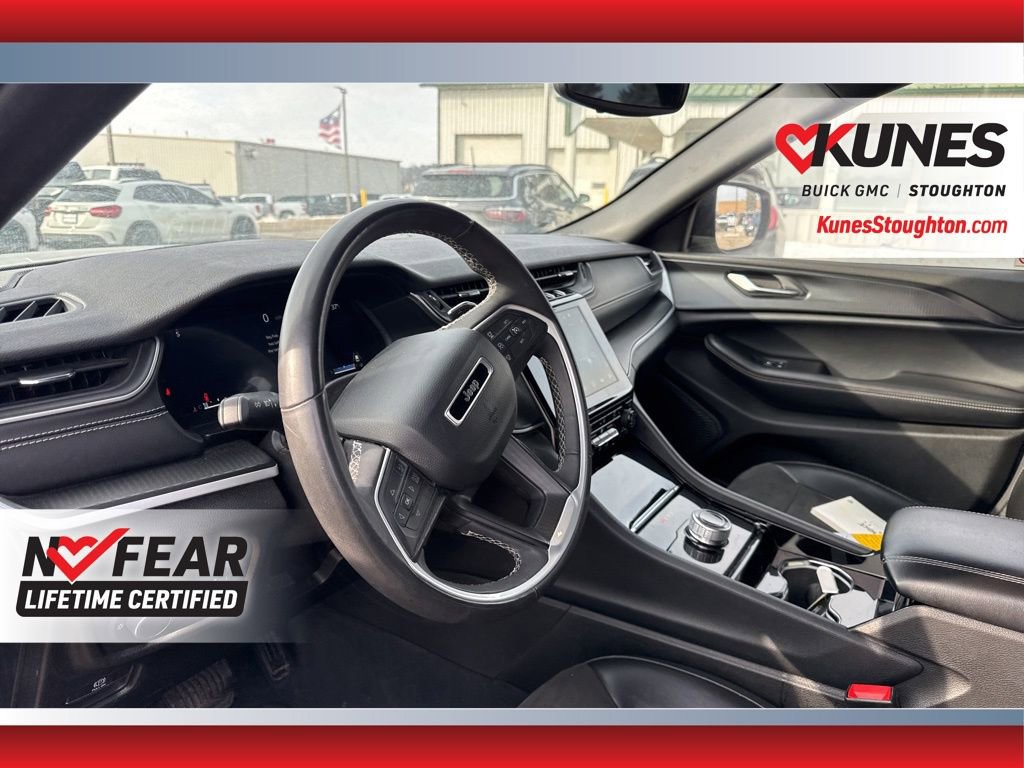 Used 2023 Jeep Grand Cherokee L Laredo image 21