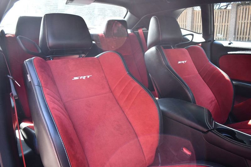 Used 2018 Dodge Challenger SRT w/ Technology Group image 17