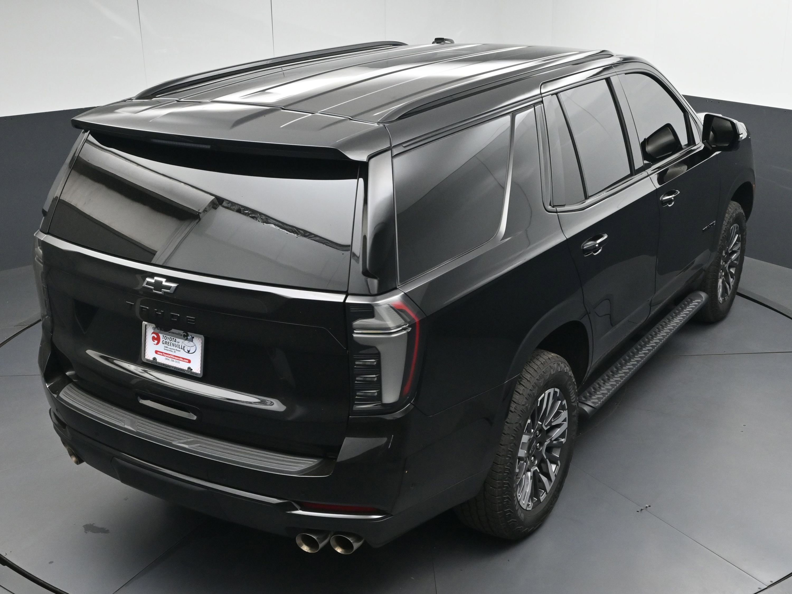 Used 2026 Chevrolet Tahoe Z71 w/ Comfort Package image 35