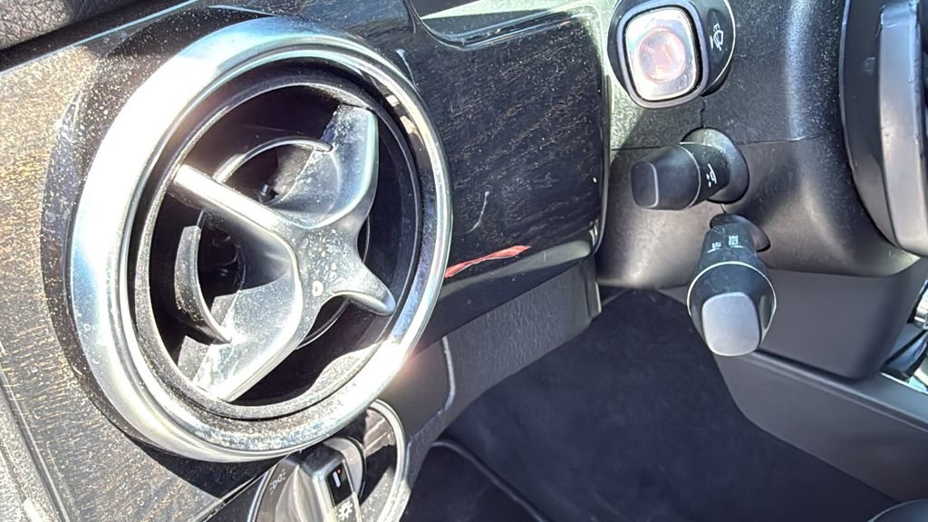 Used 2015 Mercedes-Benz GLK 350 4MATIC image 30