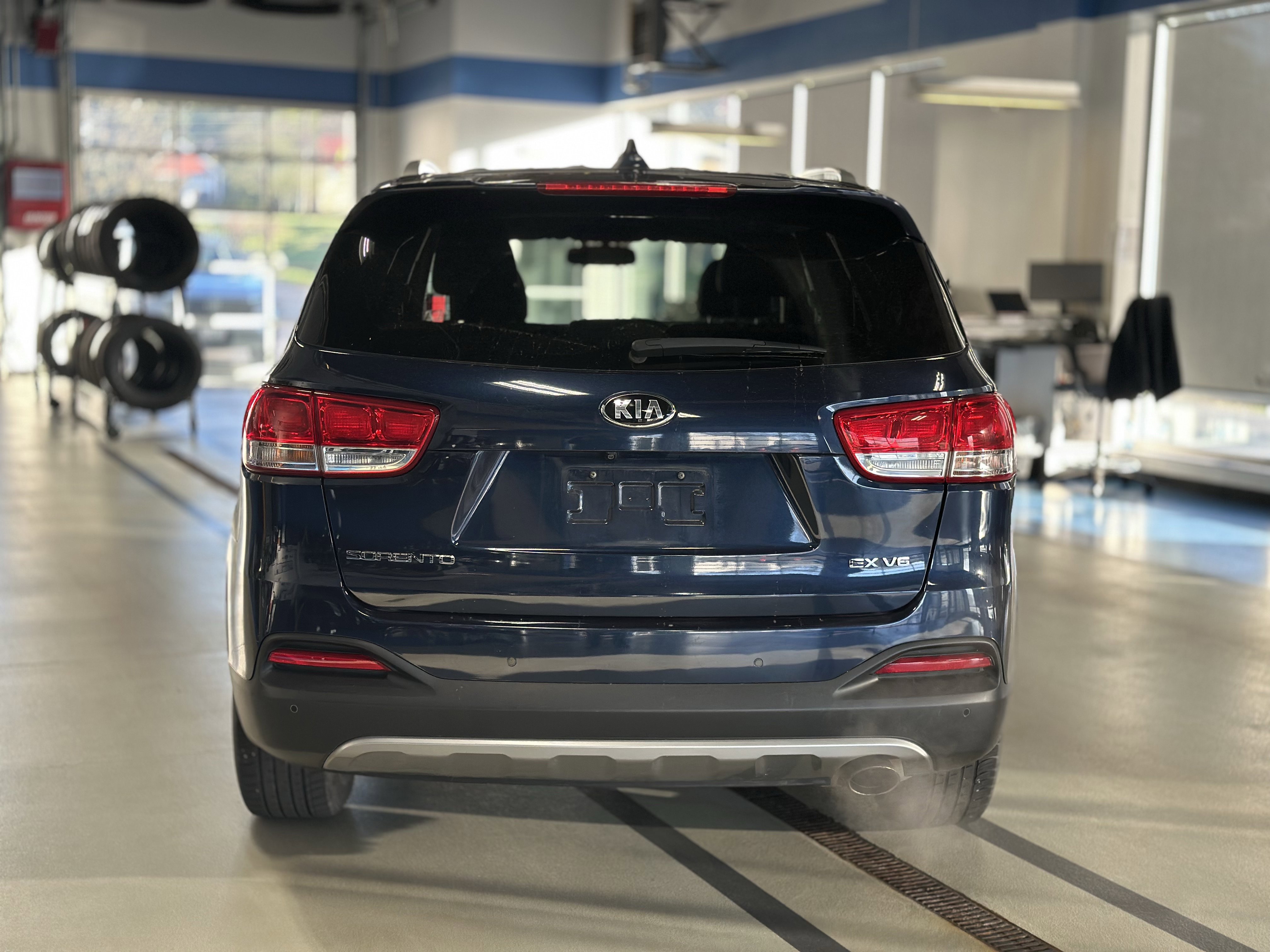 Used 2018 Kia Sorento EX AWD/4WD image 6