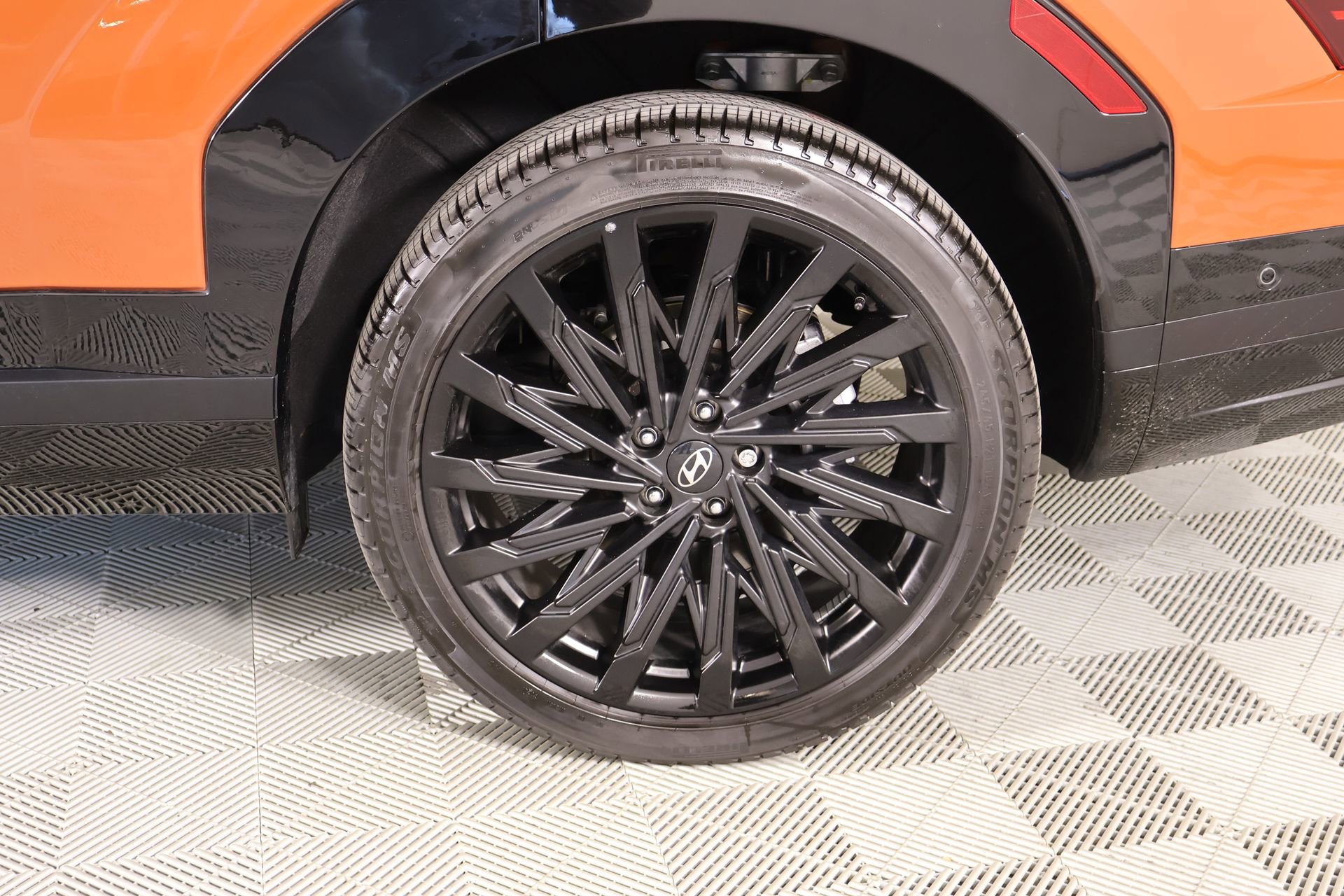 Certified 2025 Hyundai Santa Fe Calligraphy image 20