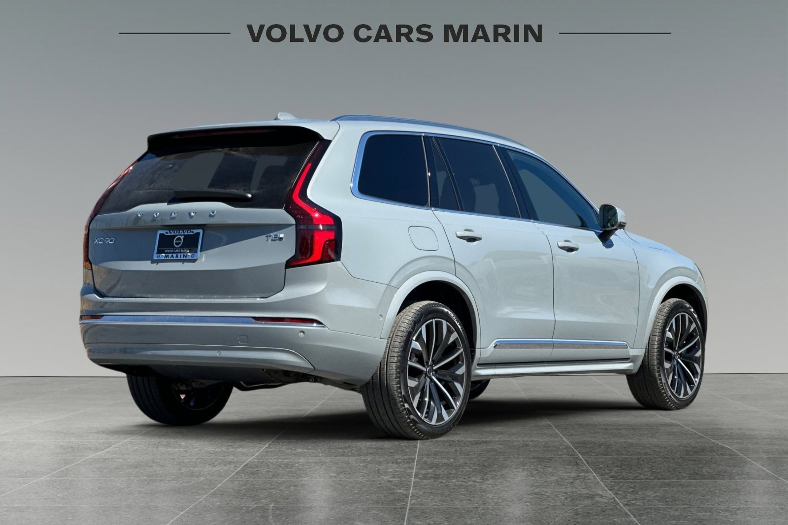 New 2026 Volvo XC90 T8 Plus image 2