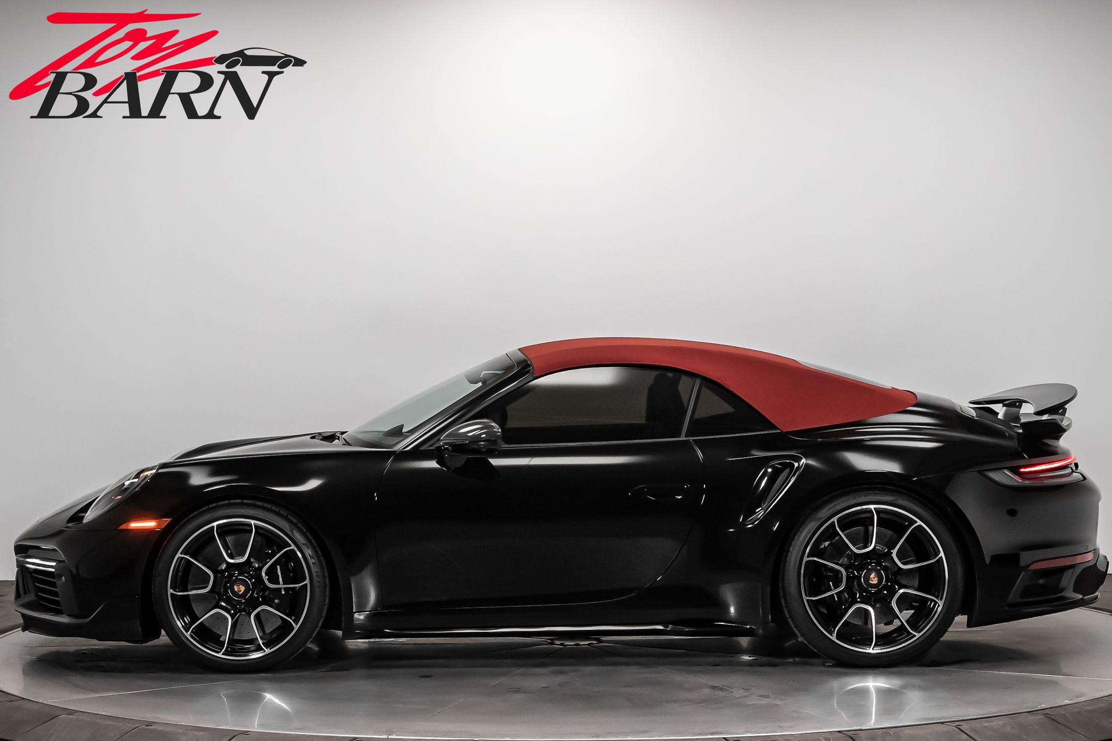 Used 2021 Porsche 911 Turbo S image 10