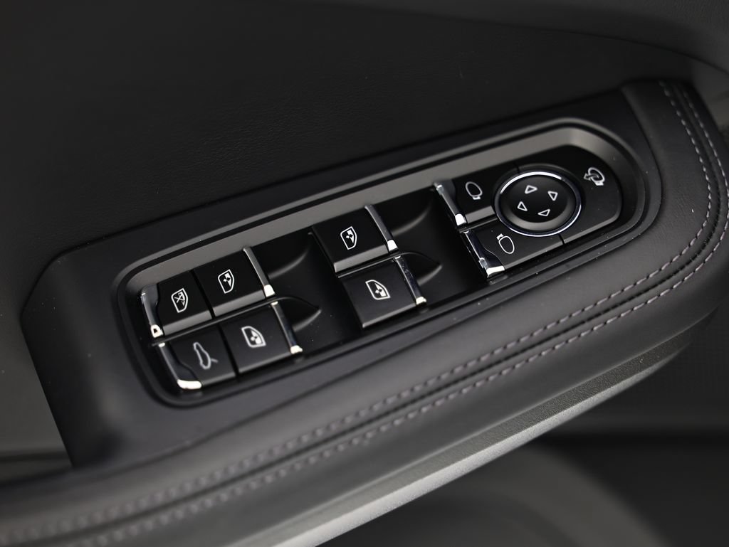 New 2026 Porsche Macan GTS AWD/4WD image 21