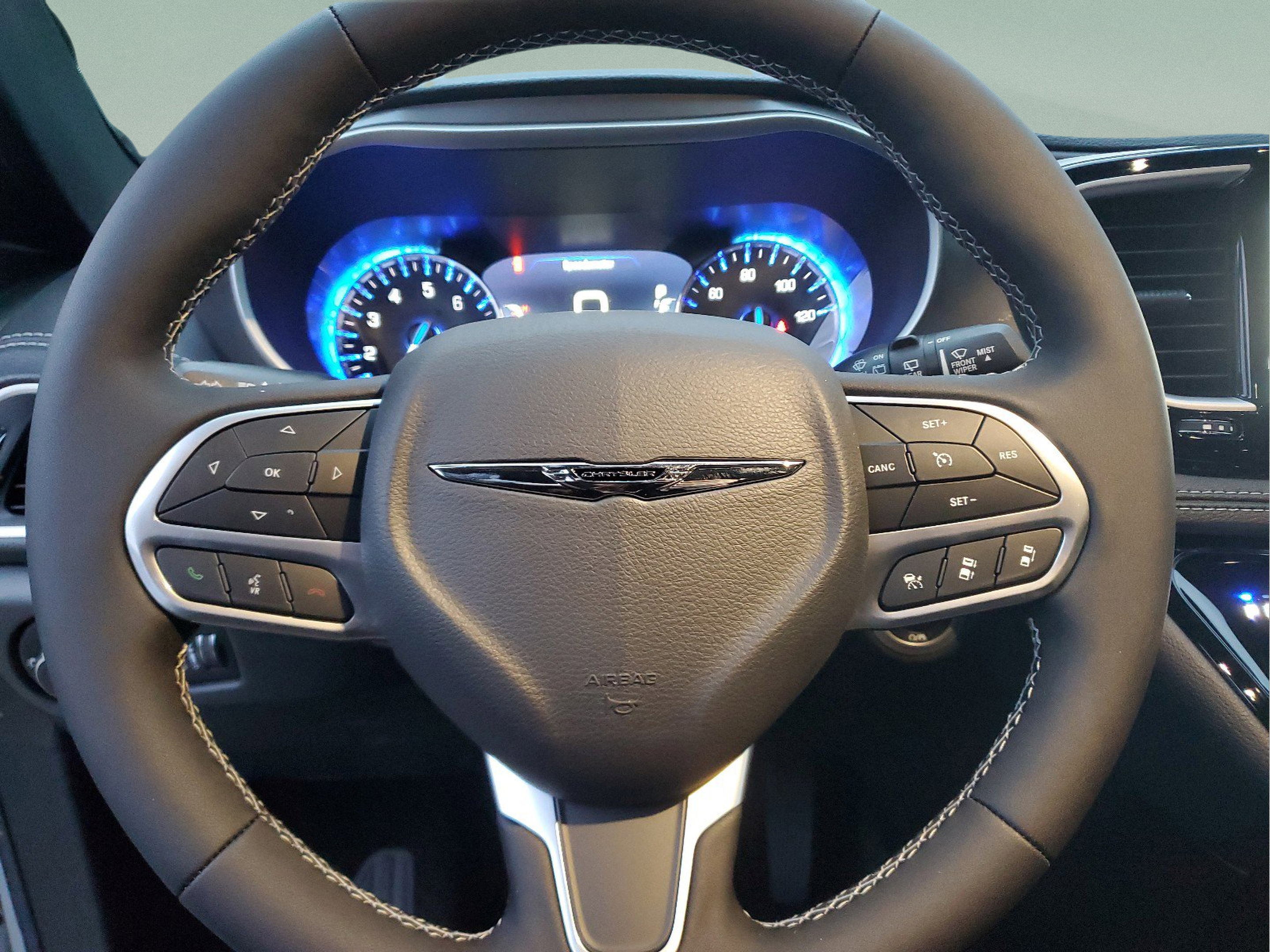 New 2026 Chrysler Pacifica Select FWD image 16