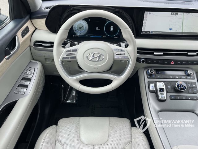 Used 2024 Hyundai Palisade Limited AWD/4WD image 22