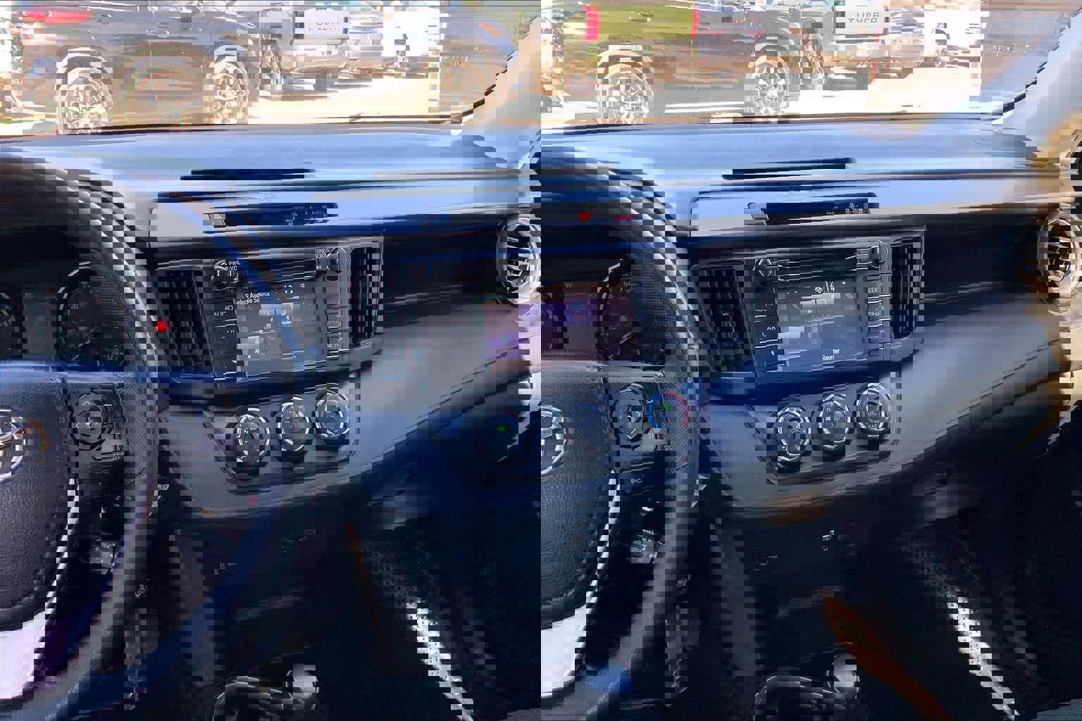 Used 2017 Toyota RAV4 LE image 6