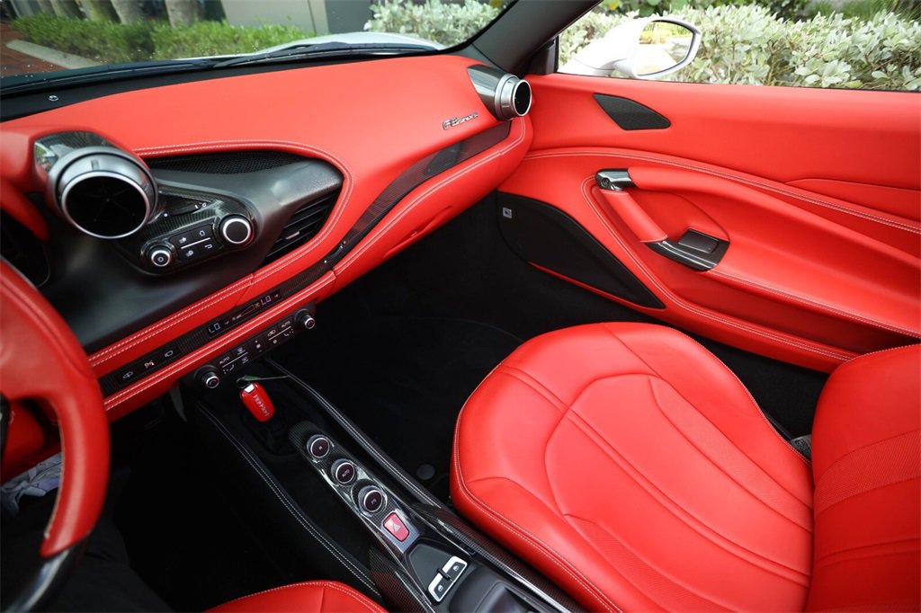 Certified 2021 Ferrari F8 Tributo image 34