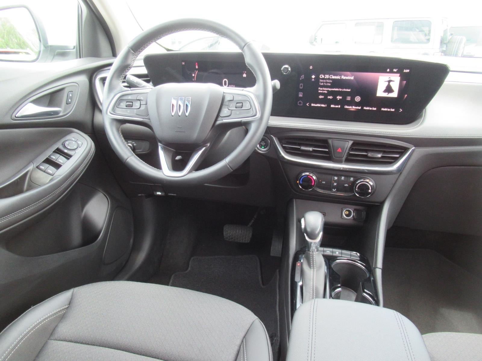 Used 2024 Buick Encore GX Preferred FWD image 13