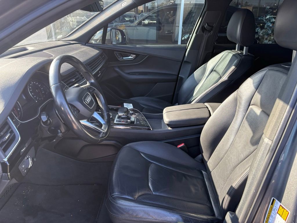 Used 2017 Audi Q7 3.0T Premium image 3