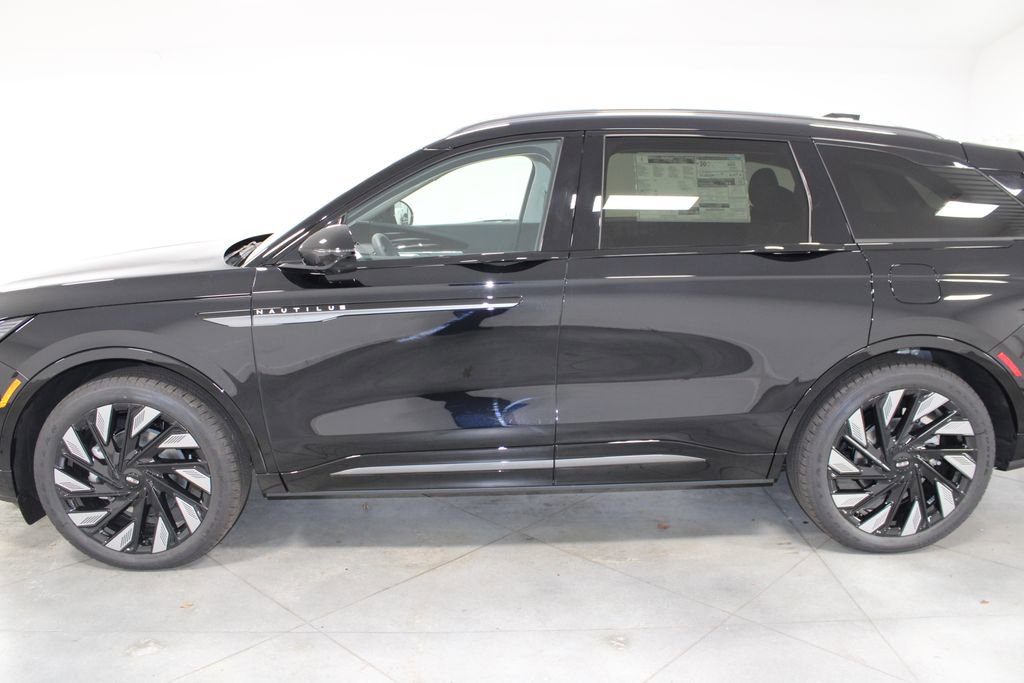 New 2026 Lincoln Nautilus Reserve image 5