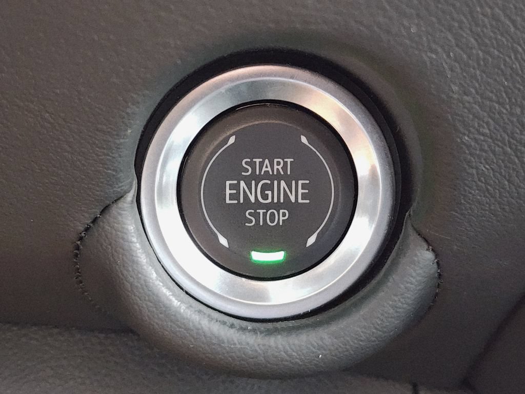 Used 2025 Chevrolet Suburban LT RWD image 34