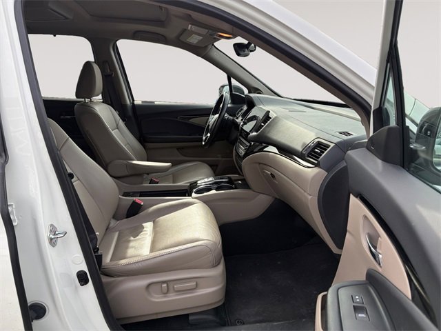 Used 2019 Honda Pilot Touring image 15