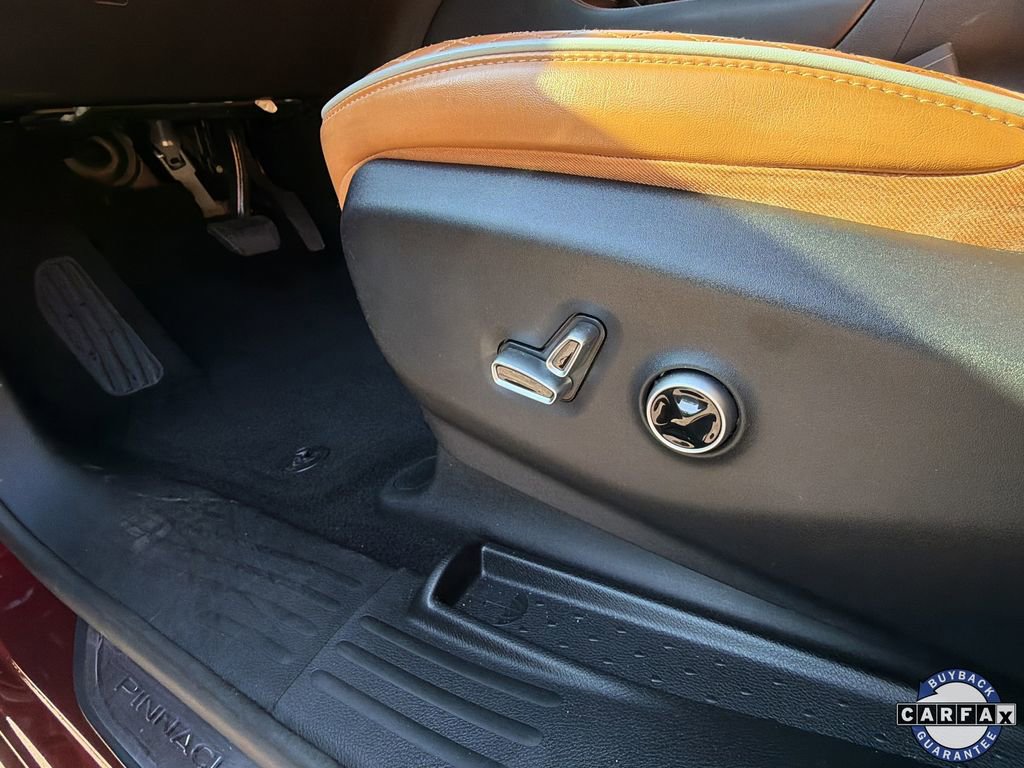 Used 2021 Chrysler Pacifica Pinnacle image 5