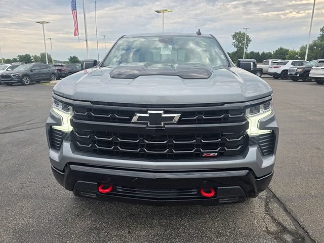 Used 2024 Chevrolet Silverado 1500 LT Trail Boss w/ LT Trail Boss Premium Package AWD/4WD image 2