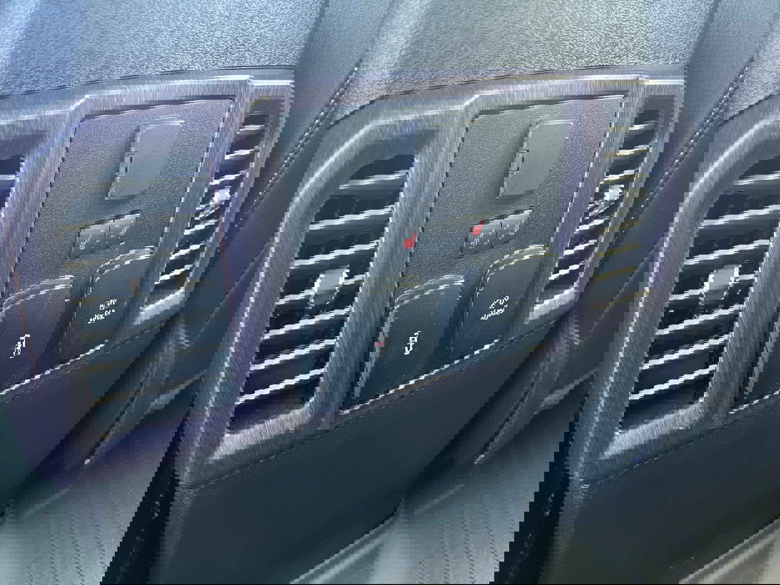 Used 2020 Ford F450 Limited w/ FX4 Off-Road Package AWD/4WD image 26