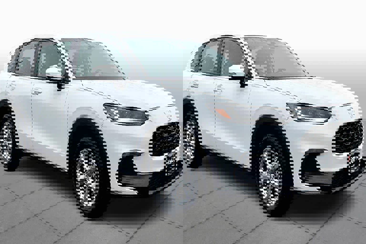 Used 2023 Honda HR-V LX image 3