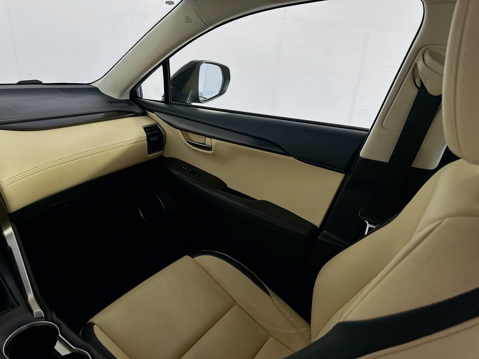 Used 2016 Lexus NX 200t FWD image 22