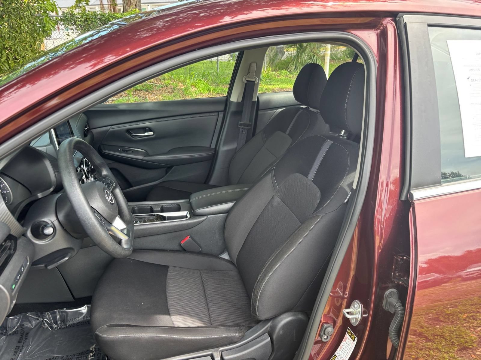 Used 2025 Nissan Sentra SV FWD image 35