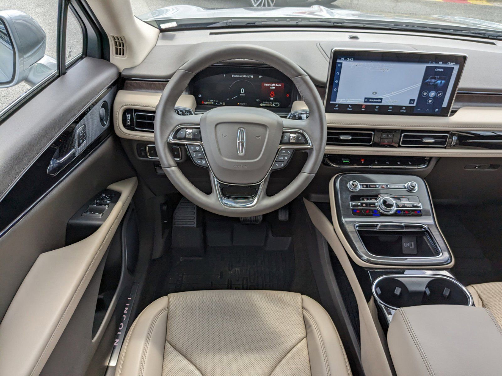 Certified 2023 Lincoln Nautilus Reserve w/ Equipment Group 201A image 18