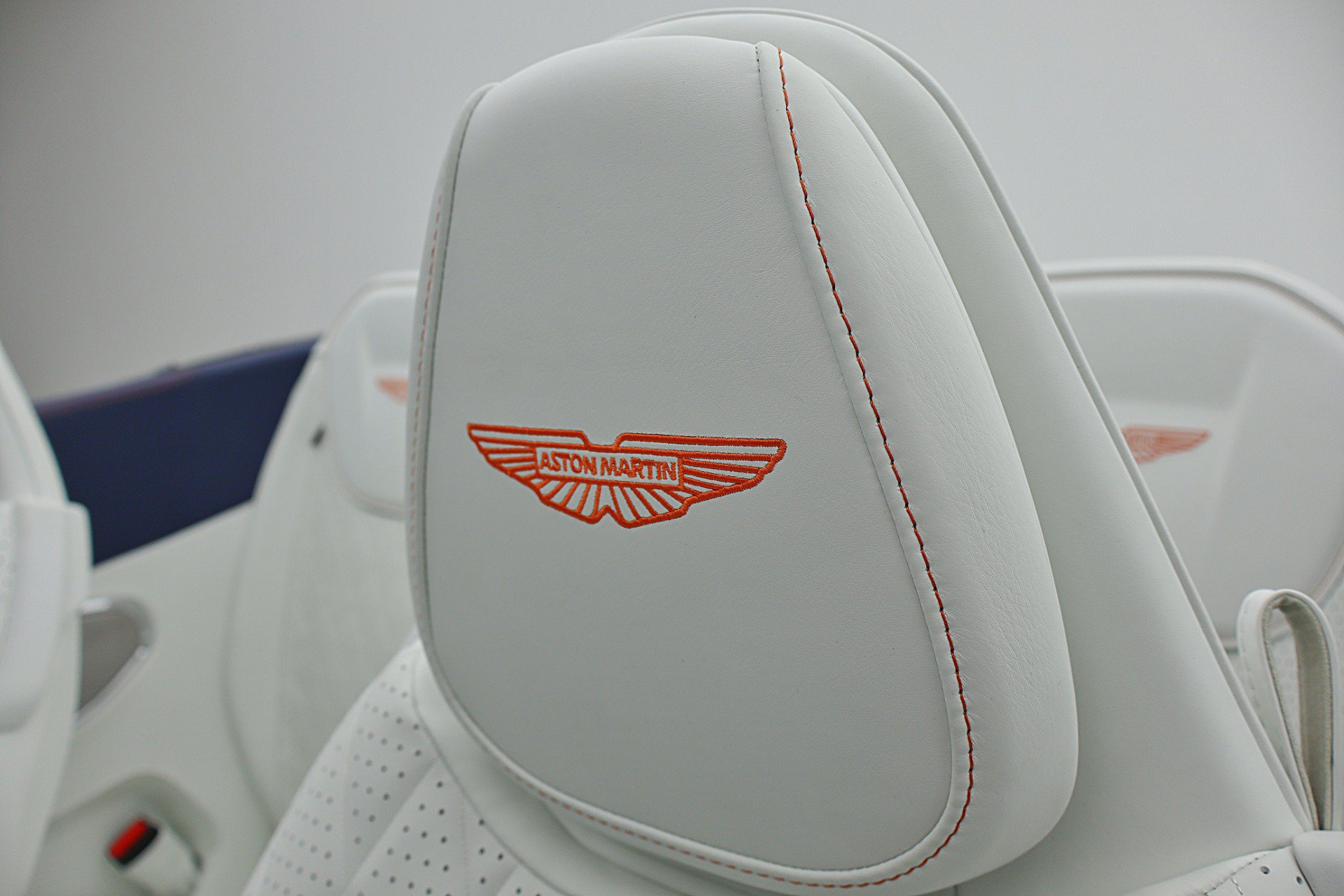 Used 2026 Aston Martin DB12 Convertible RWD image 43