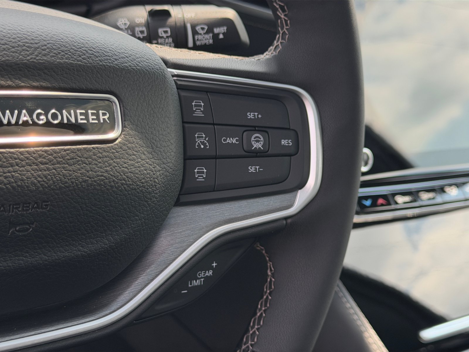New 2026 Jeep Grand Wagoneer L Limited AWD/4WD image 29