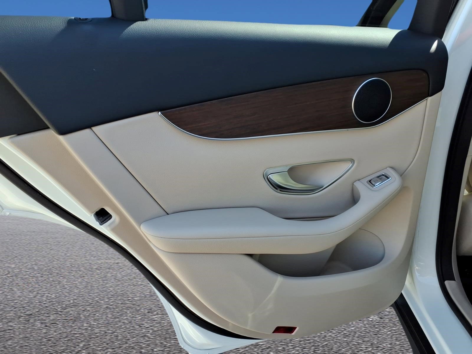 Certified 2021 Mercedes-Benz GLC 300 4MATIC image 20