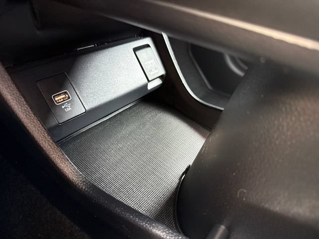 Used 2022 Honda HR-V LX image 28