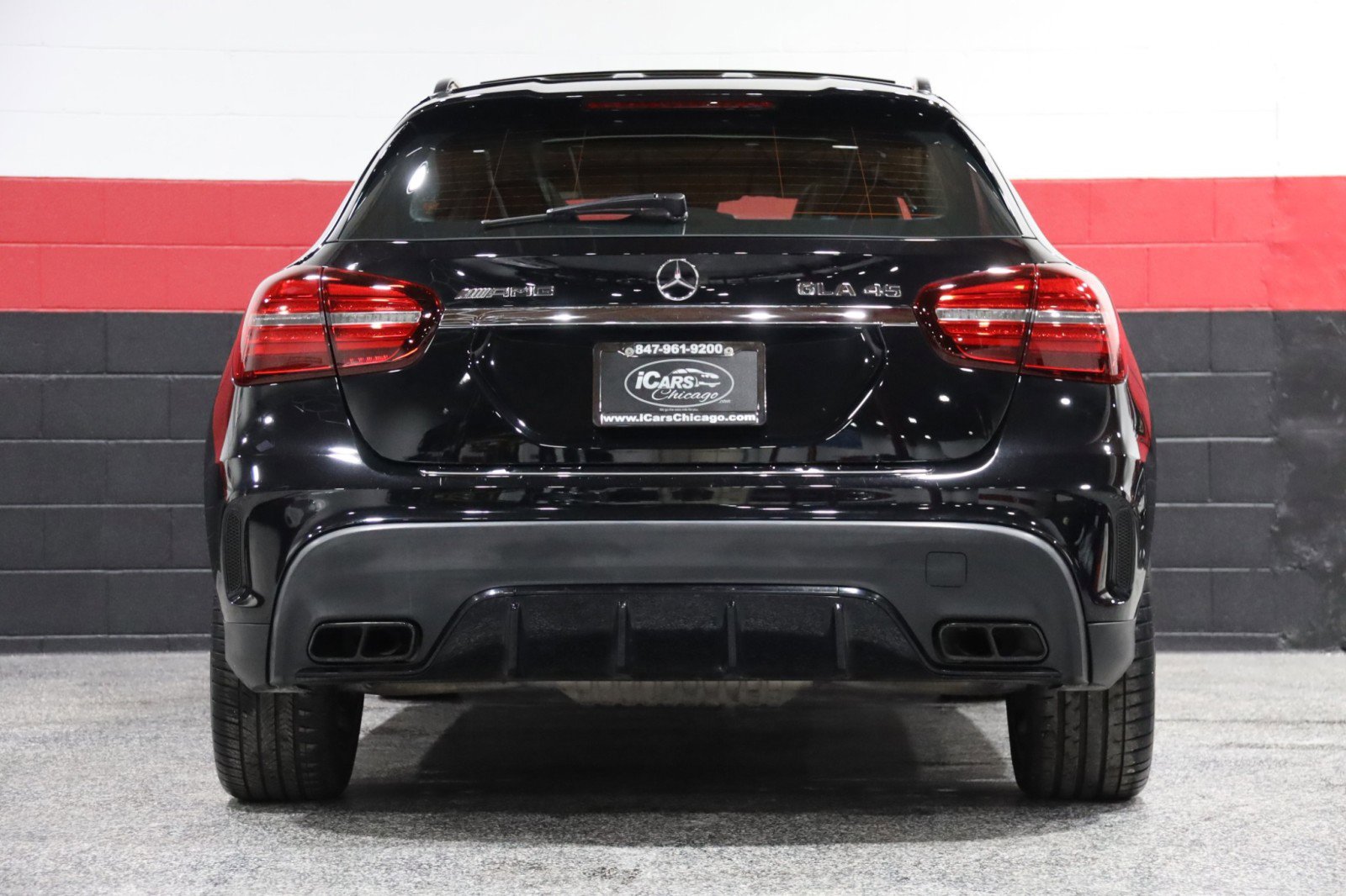 Used 2018 Mercedes-Benz GLA 45 AMG 4MATIC w/ Multimedia Package image 27