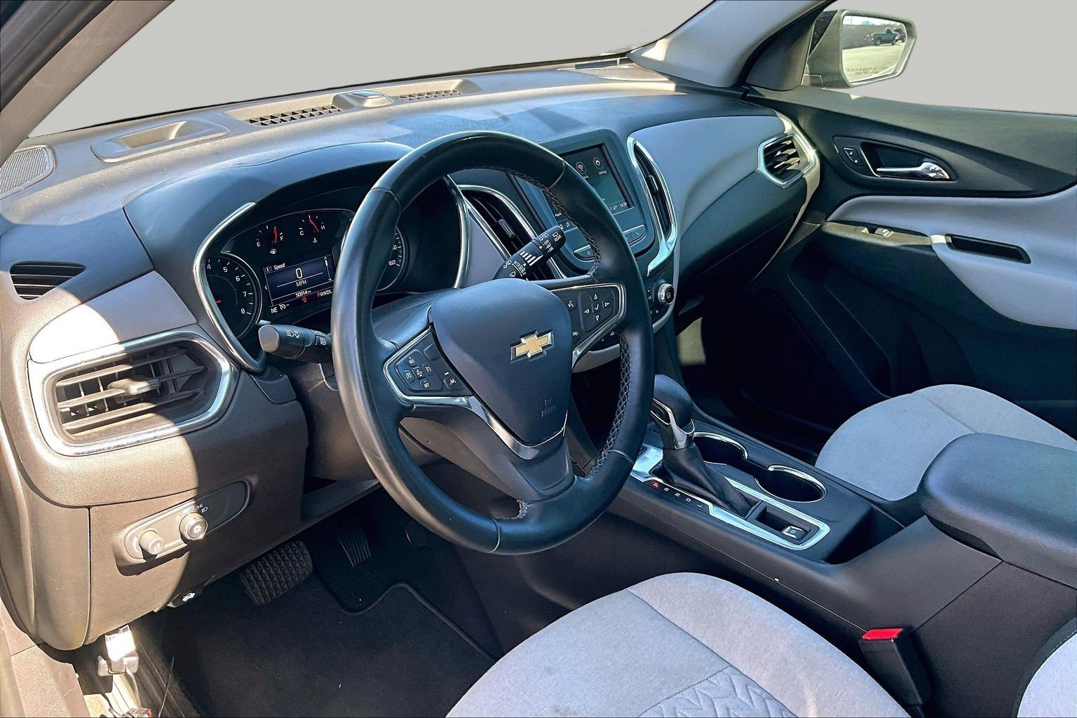 Used 2024 Chevrolet Equinox LT AWD/4WD image 12