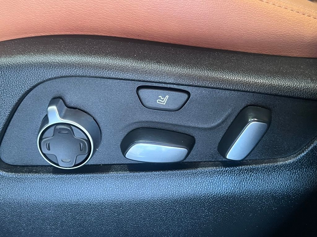 Used 2023 Cadillac XT4 Sport image 30