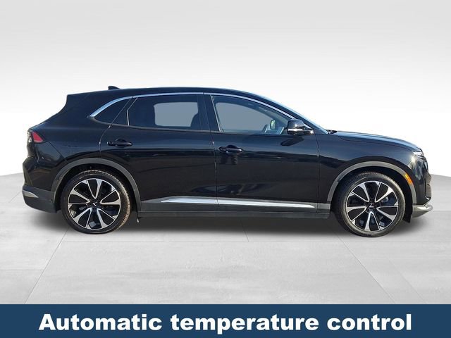 Used 2023 VinFast VF 8 Plus image 9