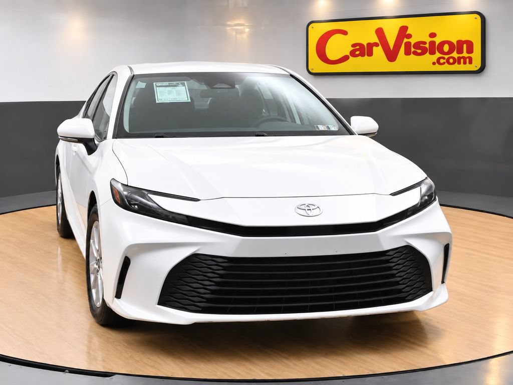 Used 2025 Toyota Camry LE FWD image 6