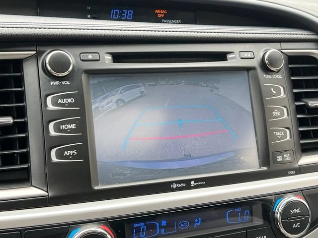 Used 2015 Toyota Highlander XLE AWD/4WD image 30