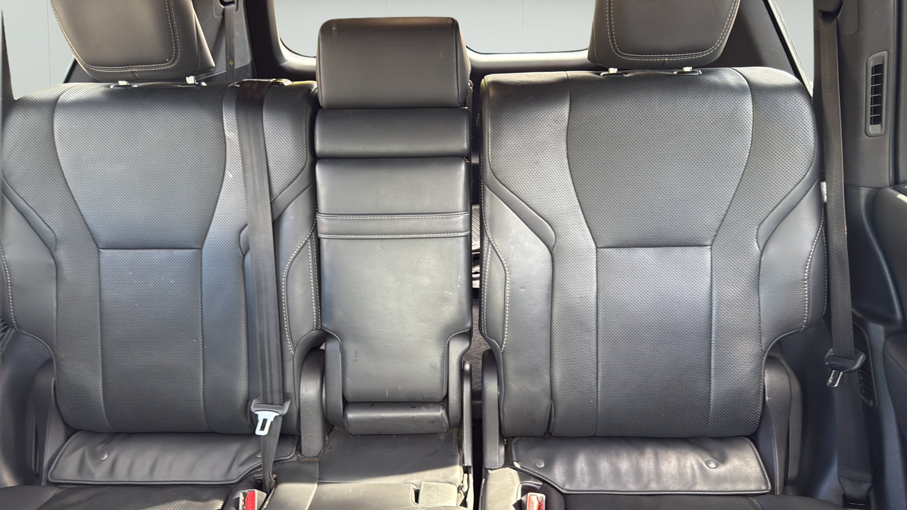 Used 2023 Lexus LX 600 F Sport AWD/4WD image 21