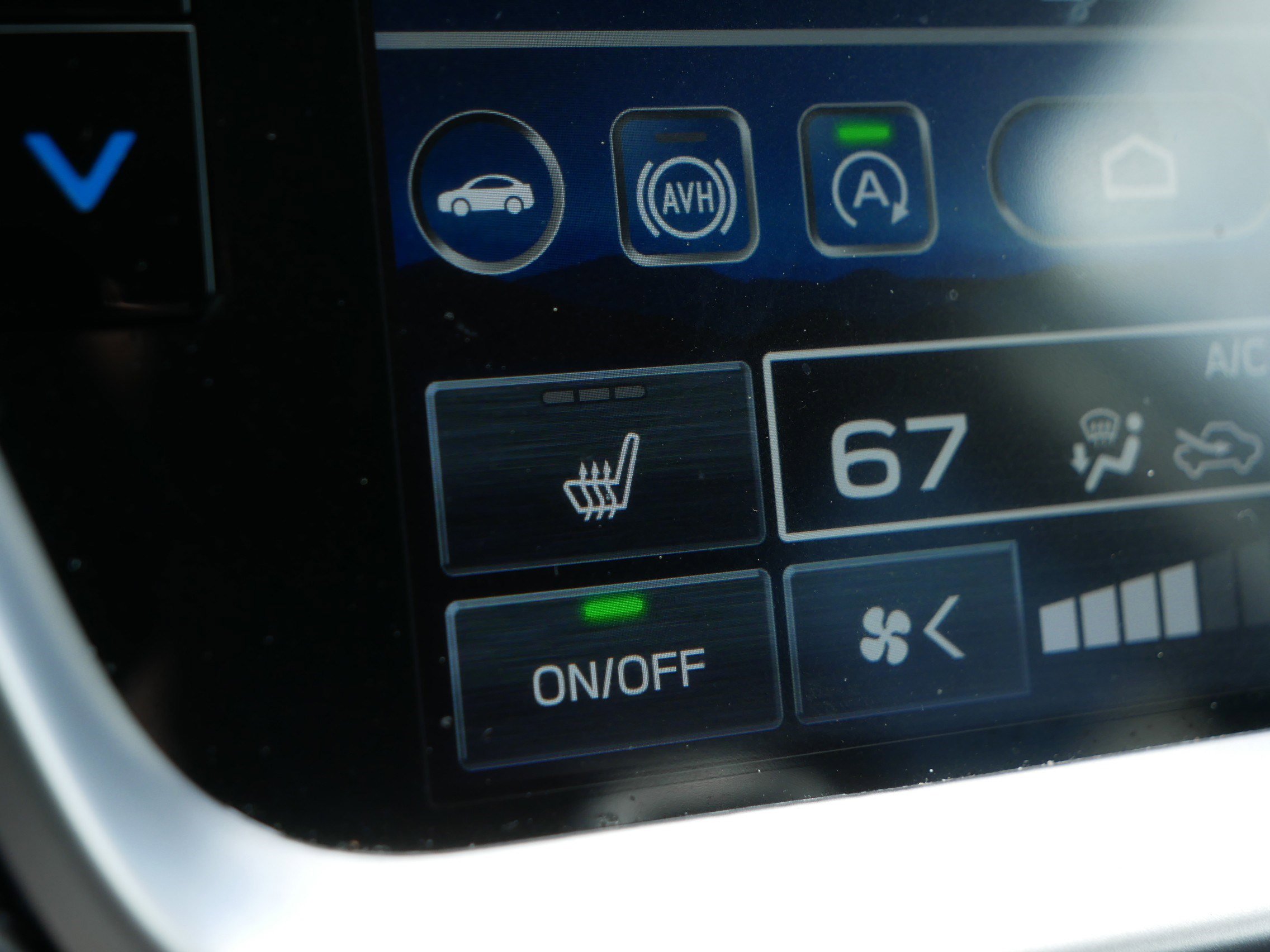 Used 2024 Subaru Outback Premium AWD/4WD image 28