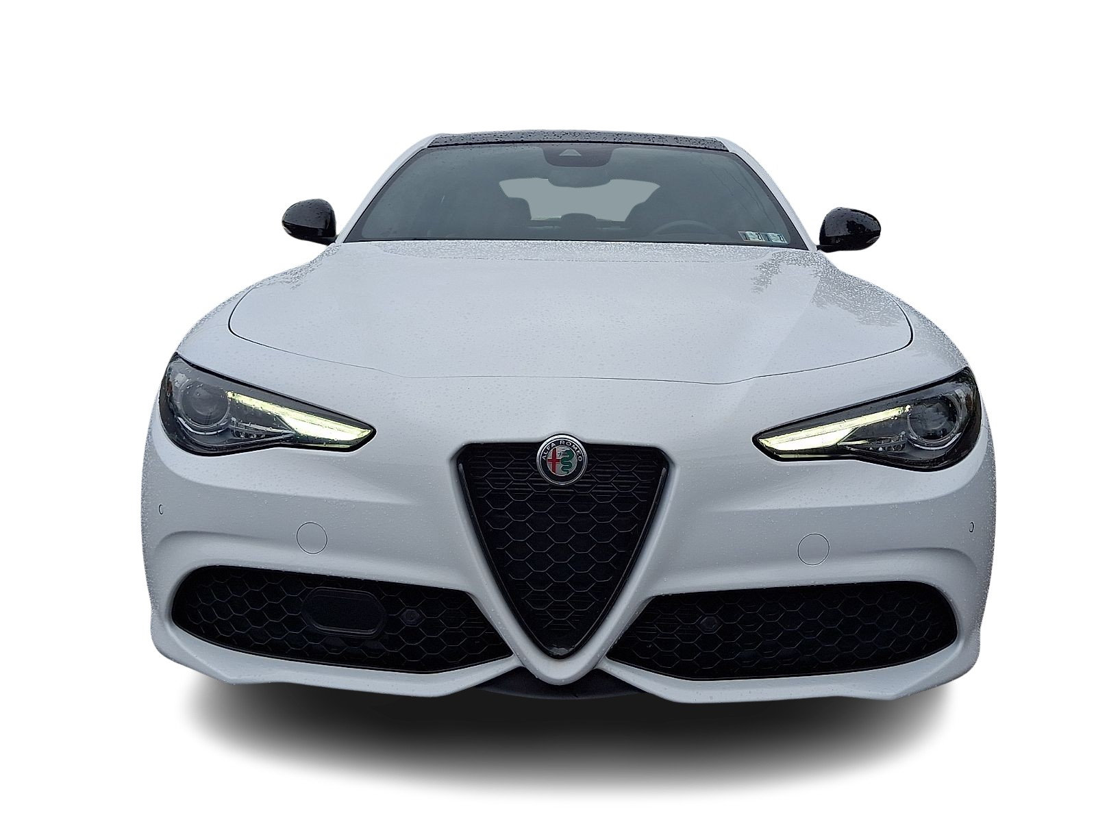 Used 2023 Alfa Romeo Giulia Veloce AWD/4WD image 2
