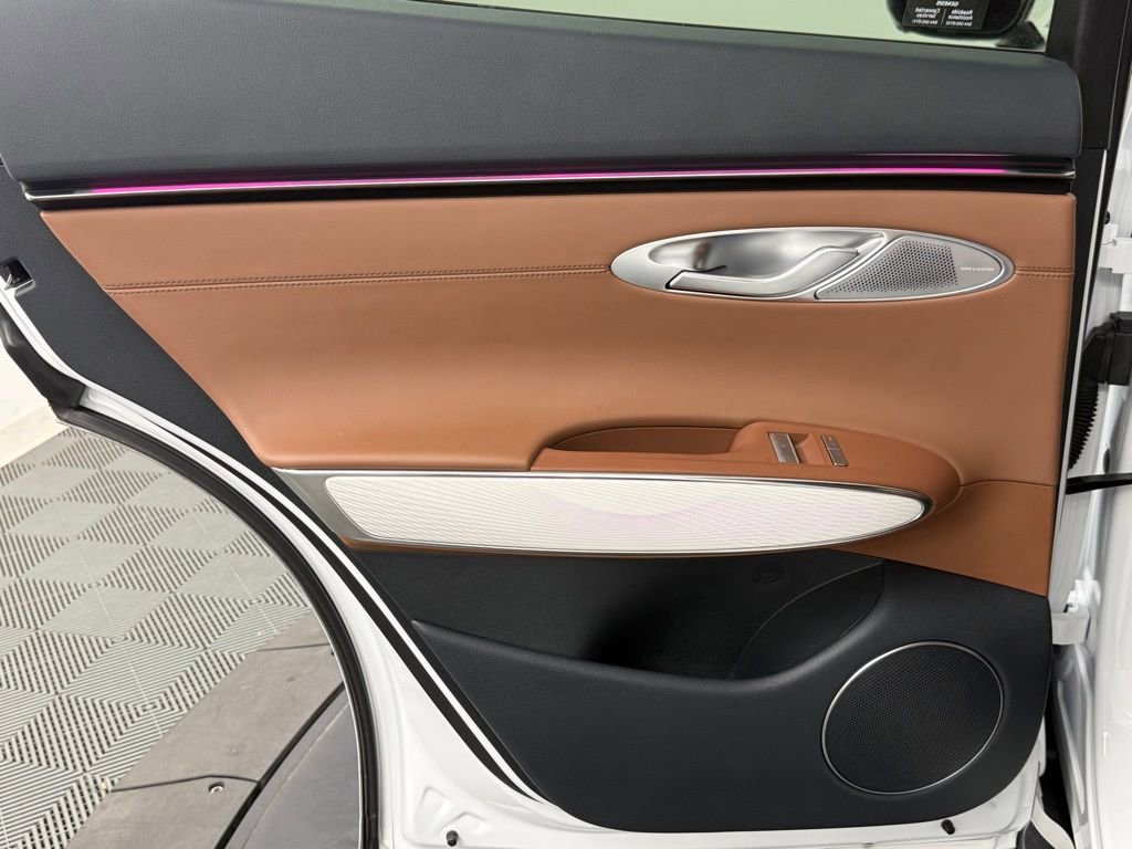 Used 2026 Genesis GV70 2.5T Advanced image 40