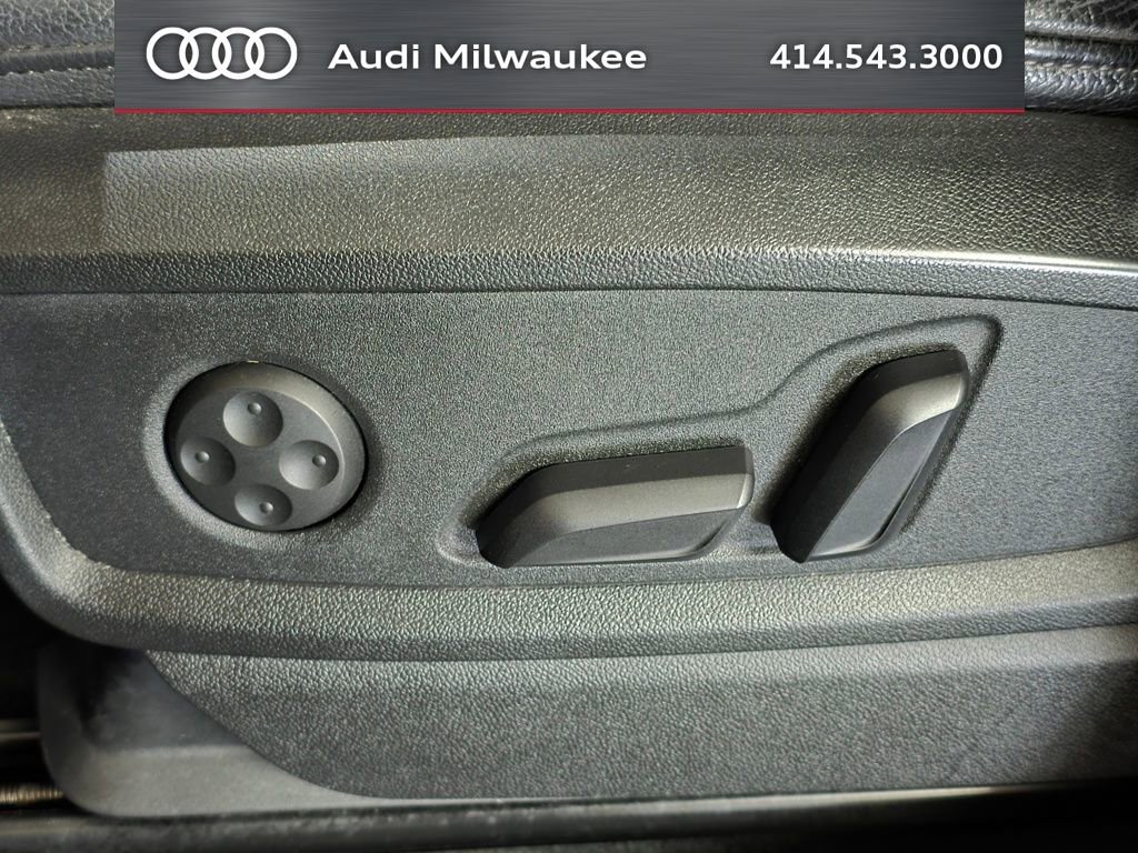 Used 2019 Audi Q5 2.0T Premium w/ Convenience Package AWD/4WD image 17